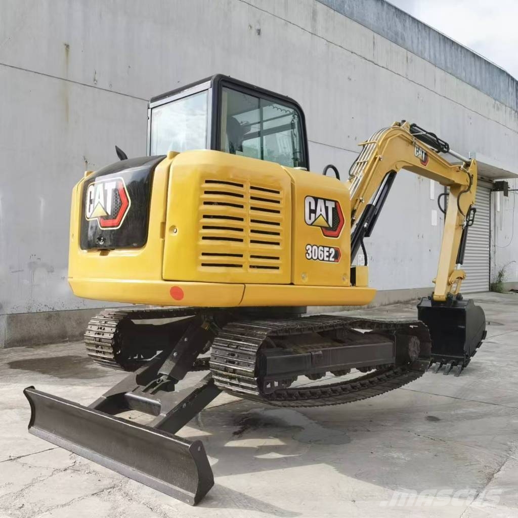 CAT 306E2 Pelle sur chenilles