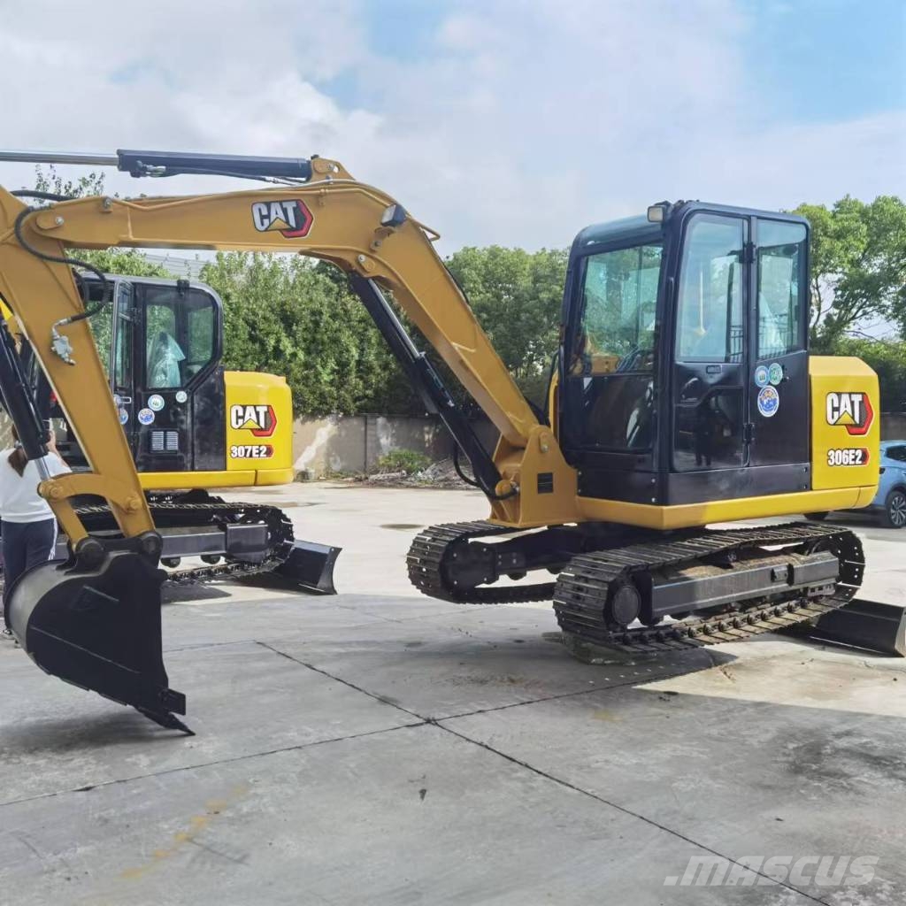 CAT 306E2 Pelle sur chenilles