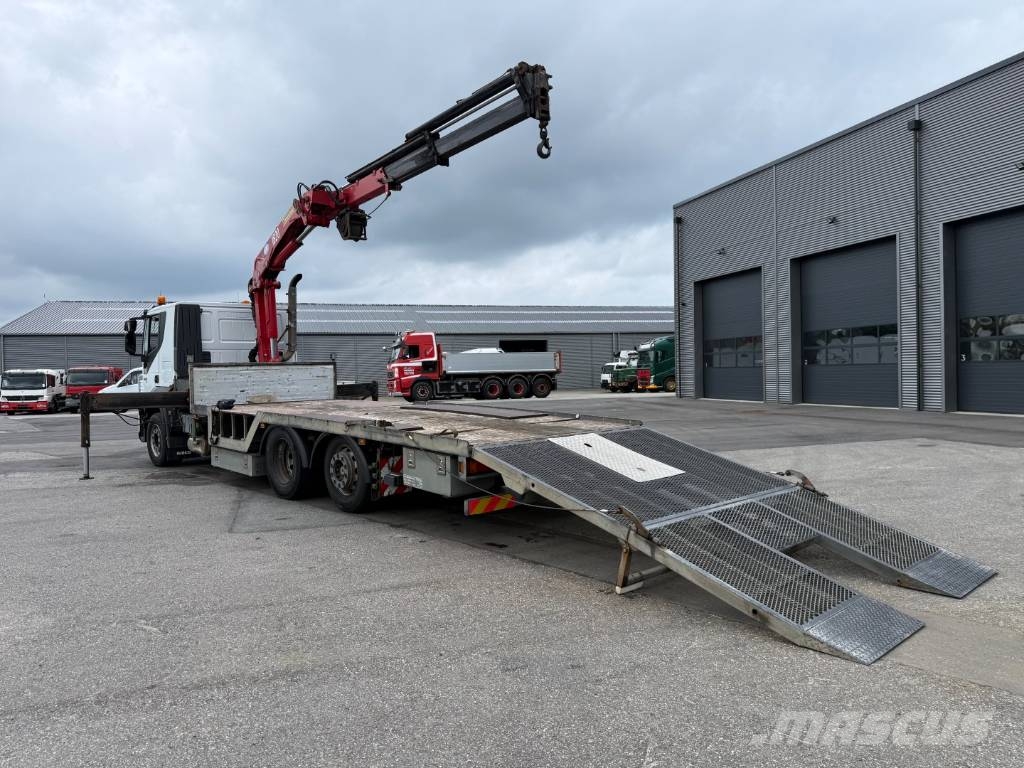 Iveco Stralis 420 6x2 Maschinetransport HMF1823K4 Crane Transport vehicles