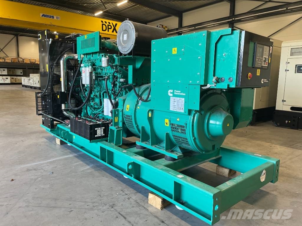 Cummins C900D5 - 900 kVA Genset - DPX-18527-O مولدات ديزل