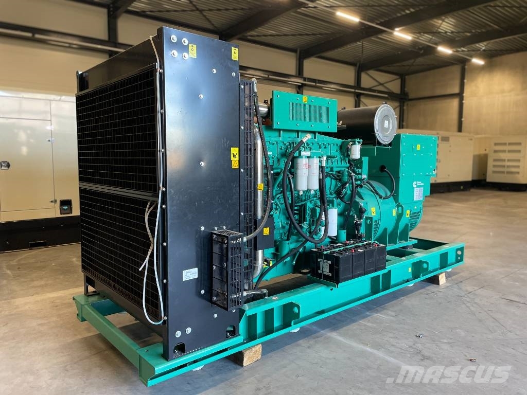 Cummins C900D5 - 900 kVA Genset - DPX-18527-O مولدات ديزل