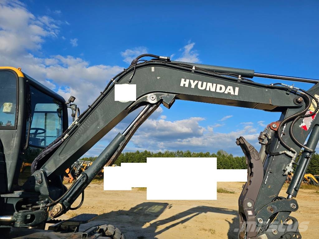 Hyundai HW 60 حفارات بعجل