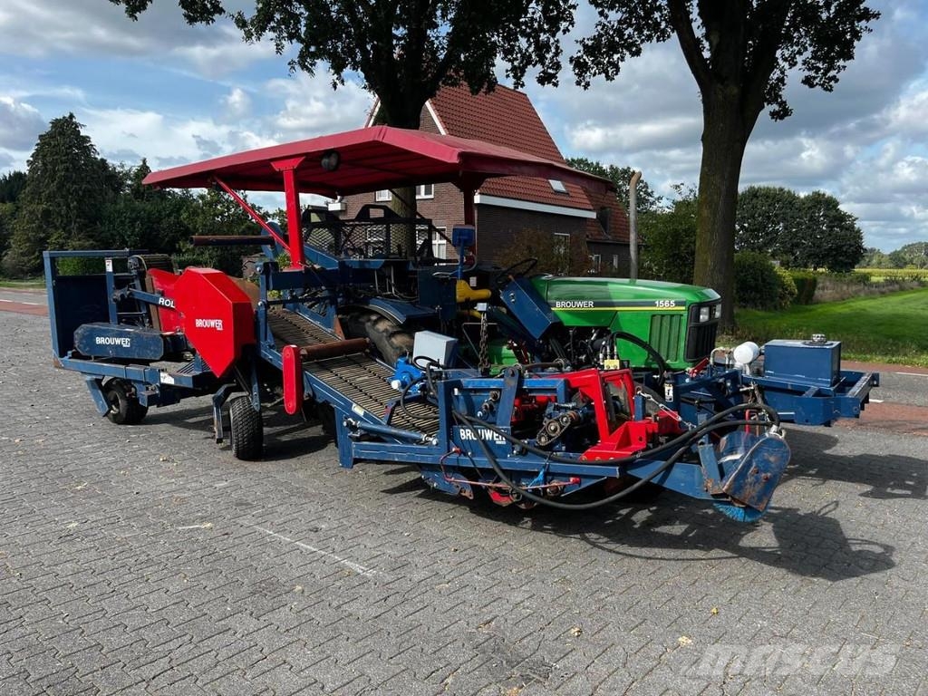Brouwer 1565 sod harvester Rollmax 2400 Tratores Agrícolas usados