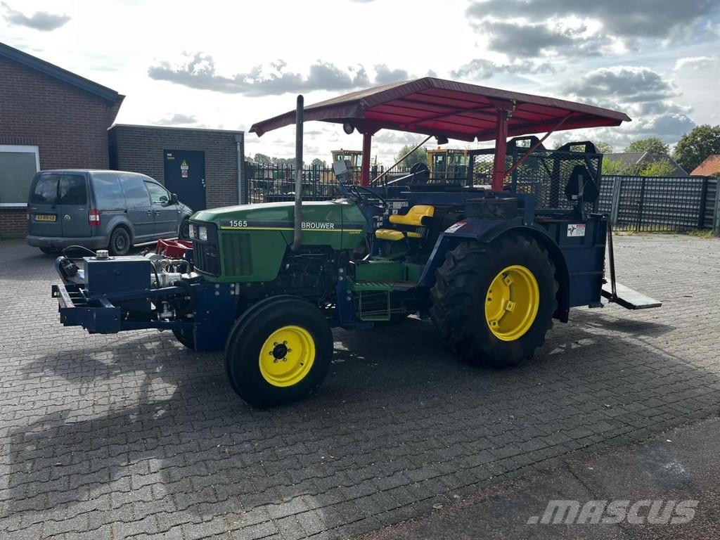 Brouwer 1565 sod harvester Rollmax 2400 Tratores Agrícolas usados
