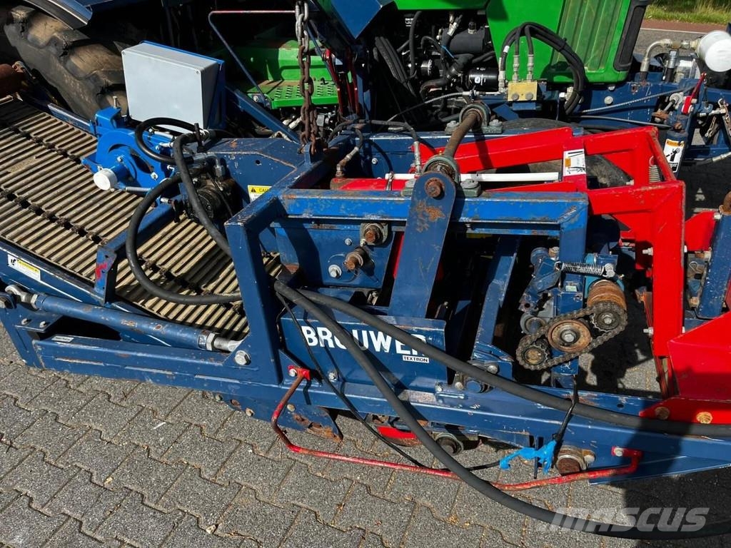 Brouwer 1565 sod harvester Rollmax 2400 Tratores Agrícolas usados