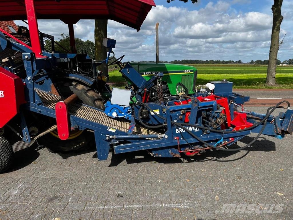 Brouwer 1565 sod harvester Rollmax 2400 Tratores Agrícolas usados
