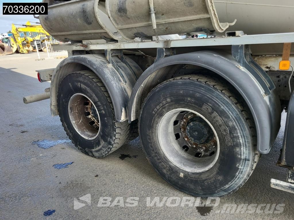MAN TGS 32.420 TGS 8X4 Liebherr 9m3 Mixer Full Steel E Concrete trucks