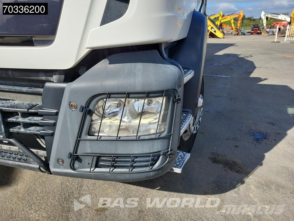 MAN TGS 32.420 TGS 8X4 Liebherr 9m3 Mixer Full Steel E Concrete trucks