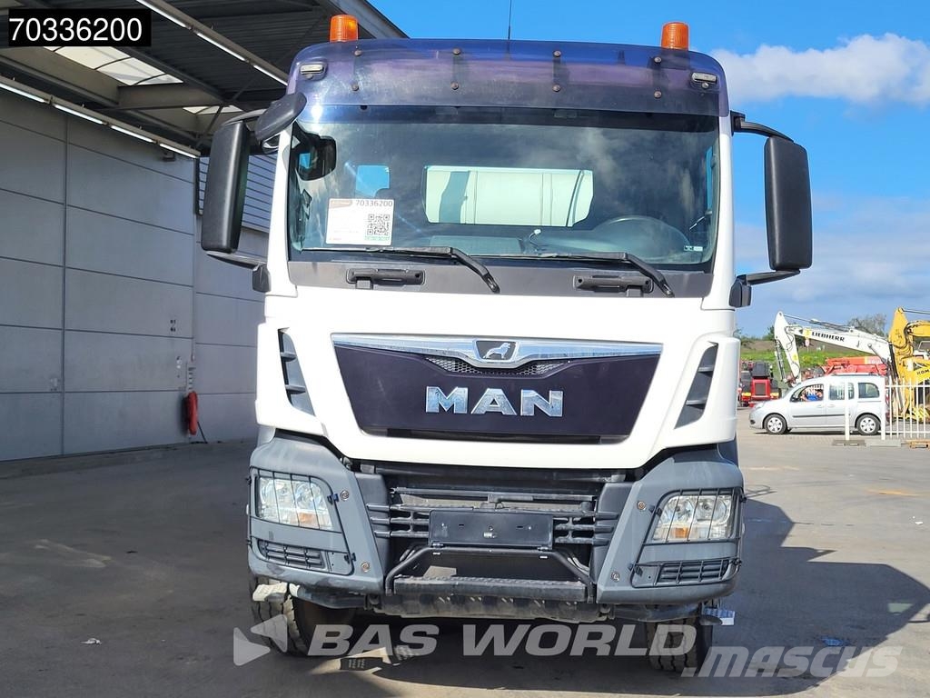 MAN TGS 32.420 TGS 8X4 Liebherr 9m3 Mixer Full Steel E Concrete trucks