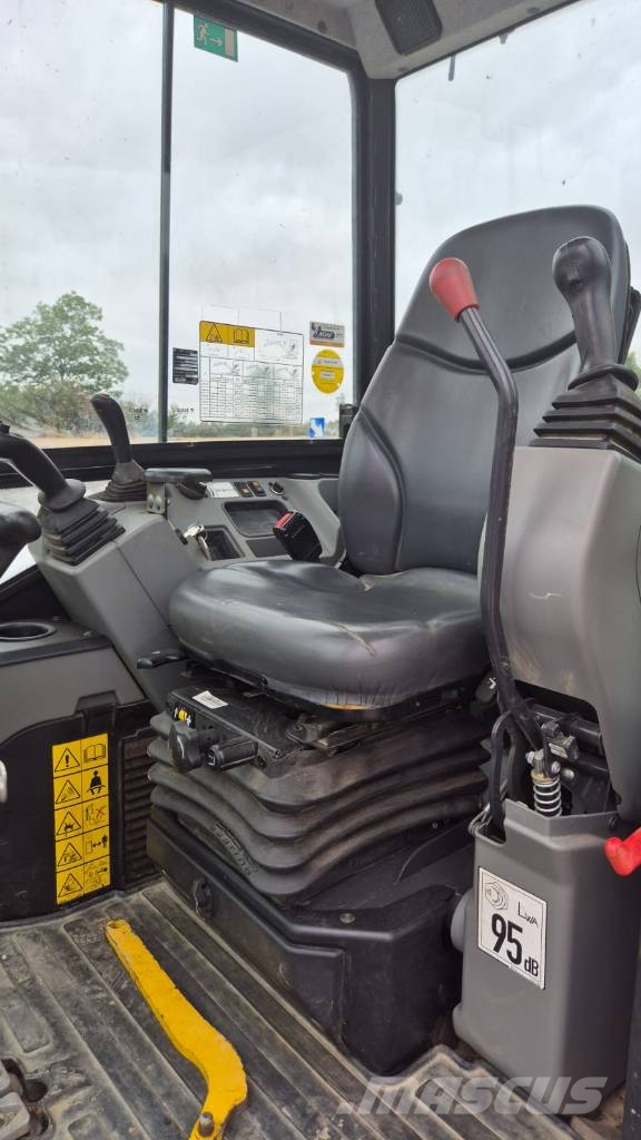 Bobcat E 50z Mini kotrók < 7t