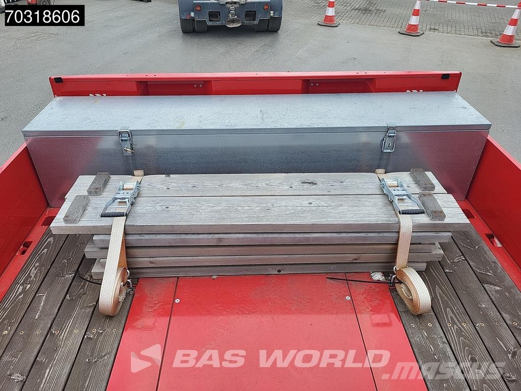 Schwarzmüller 3 axles NEW! 3x Steering Axles SAF Extendable Semi-trailer blokvogn