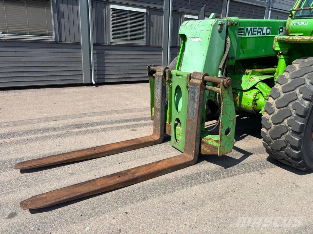 Merlo 101.10K مناولات متداخلة