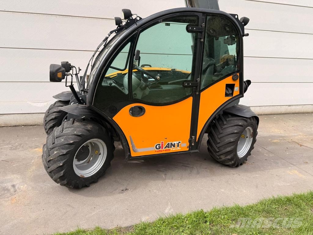 GiANT 4548 Tendo Telescopic handlers