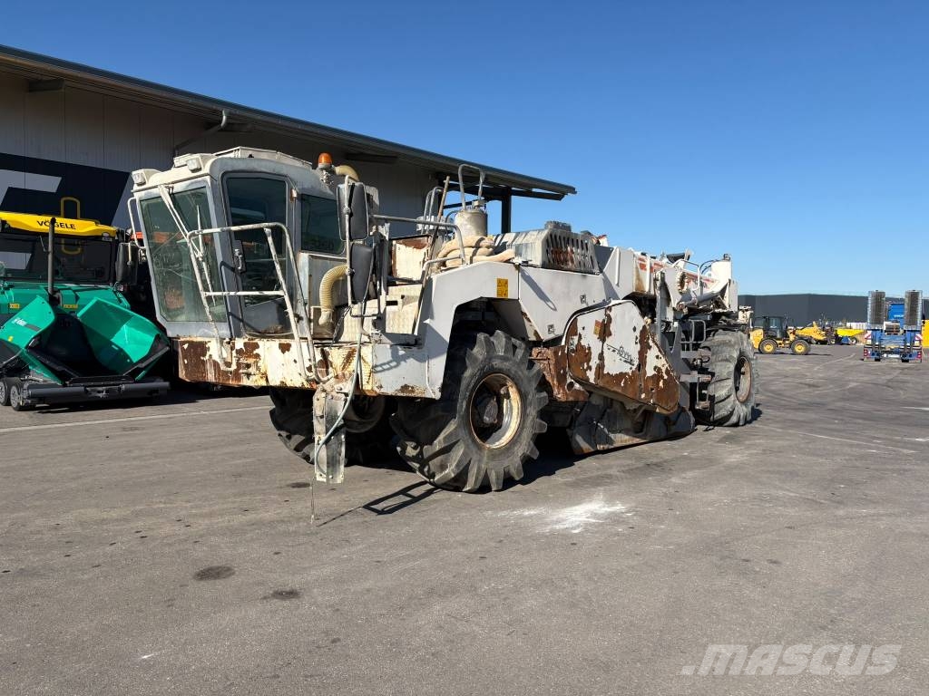 Wirtgen WR 2400 Stroji za recikliranje asfalta