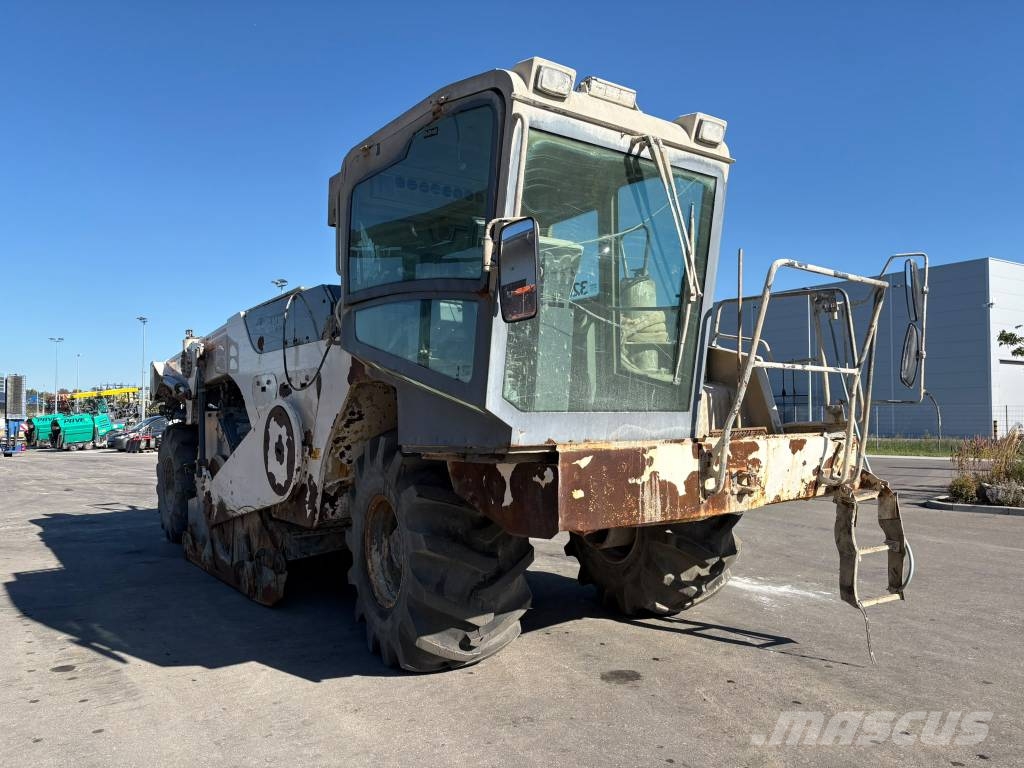 Wirtgen WR 2400 Stroji za recikliranje asfalta