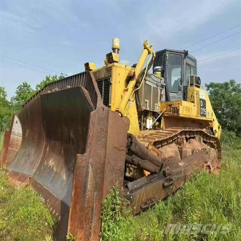 Komatsu D 375 A-5 Crawler dozers