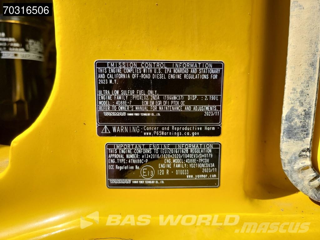 Komatsu PC55 MR-5EO 小型挖掘机