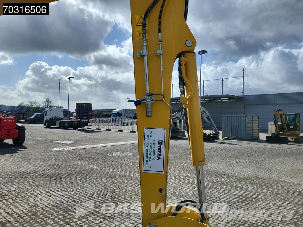 Komatsu PC55 MR-5EO 小型挖掘机