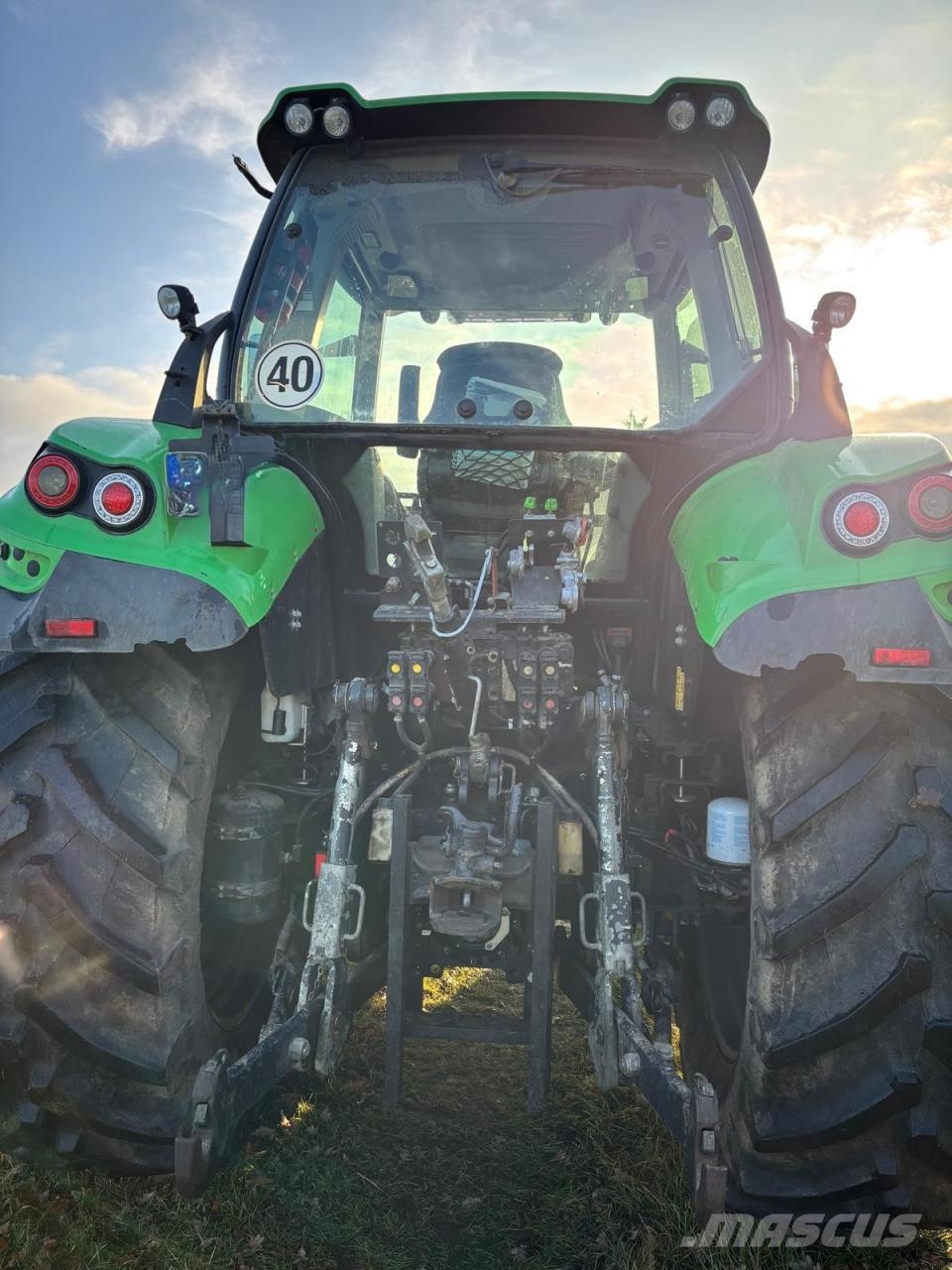Deutz-Fahr Agrotron 6031.4 曳引機