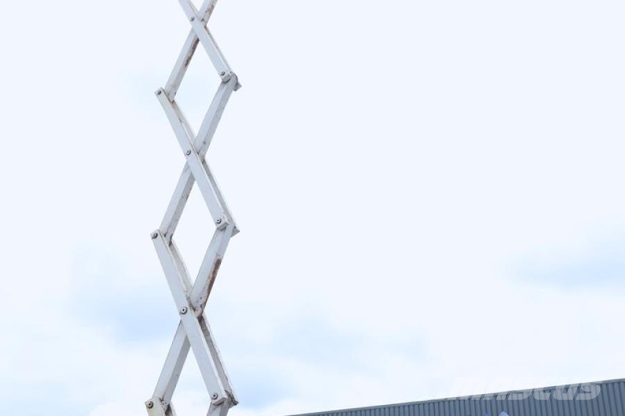 Liftlux SL320-30DS Diesel, 4x4 Drive, 34m Working Height, Žirkliniai keltuvai