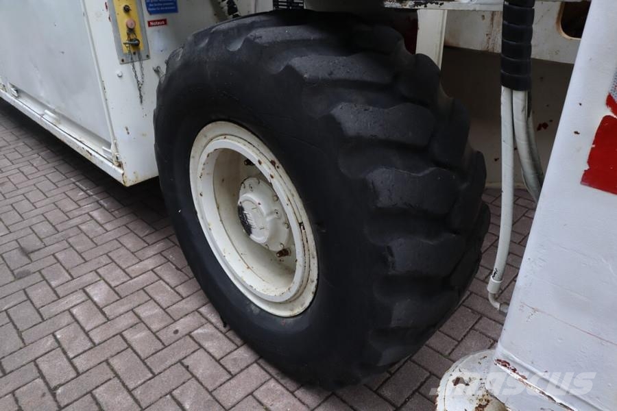 Liftlux SL320-30DS Diesel, 4x4 Drive, 34m Working Height, Žirkliniai keltuvai