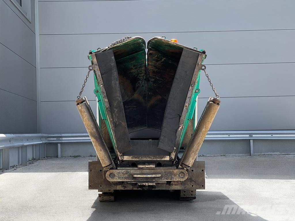 Vögele SUPER 600 Машини за асфалт
