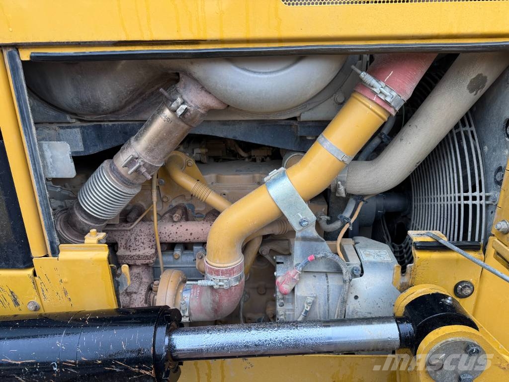 CAT D6N LGP - German Machine / Folding Blade 크롤러 도저
