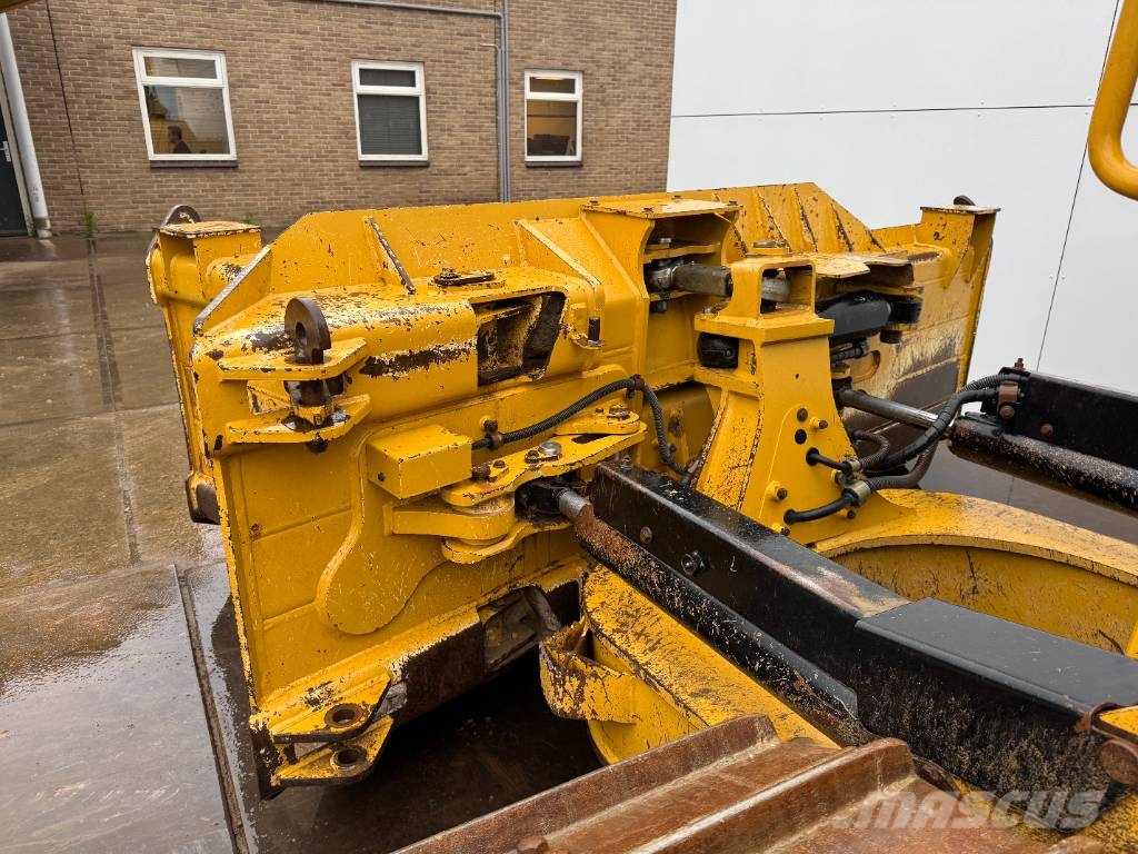 CAT D6N LGP - German Machine / Folding Blade 크롤러 도저