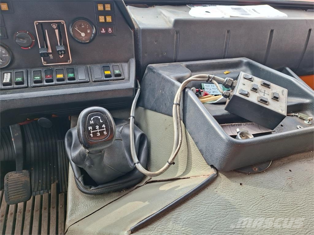 Tatra T815-260S43.19.255 4X4.1 Kamioni-šasije