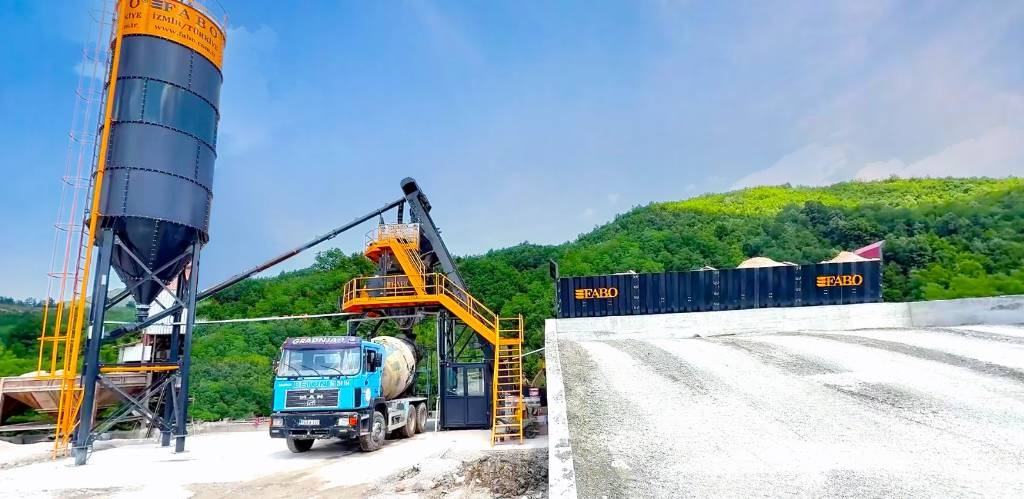 Fabo CENTRALE À BÉTON COMPACTE À GODET 60 M3/H خلاطات خرسانة