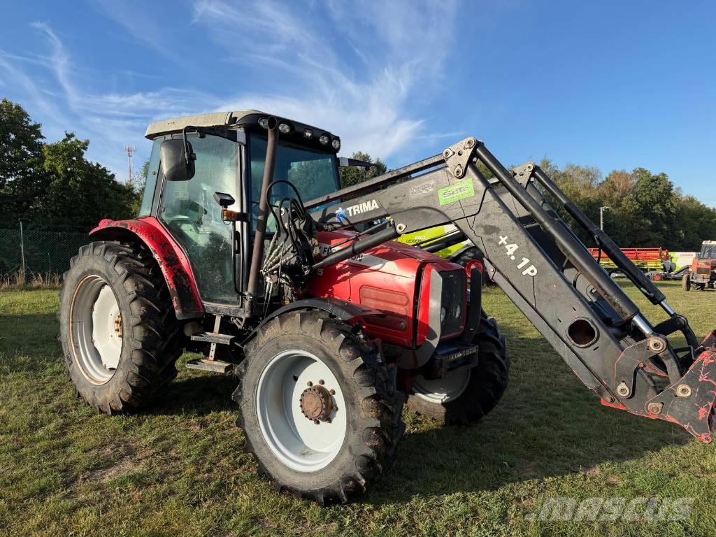 Massey Ferguson 5455 Traktori