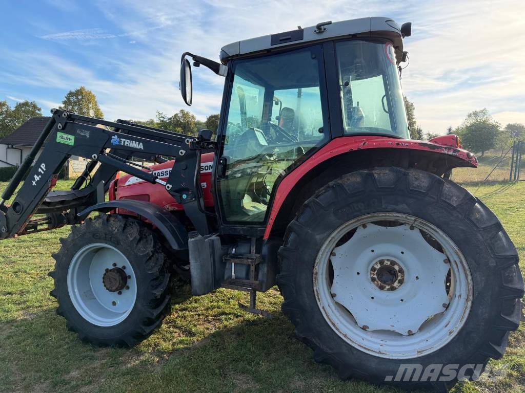Massey Ferguson 5455 Traktori