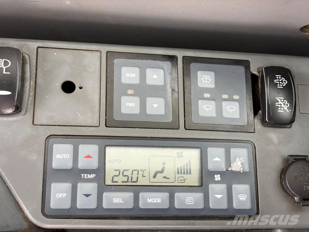 Doosan DX255LC-5 Rupsgraafmachines