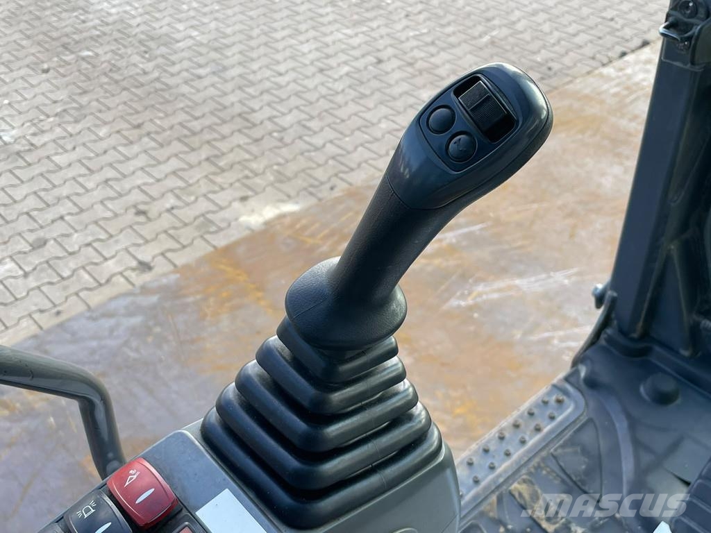 Doosan DX255LC-5 حفارات زحافة