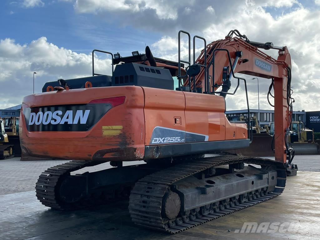 Doosan DX255LC-5 حفارات زحافة