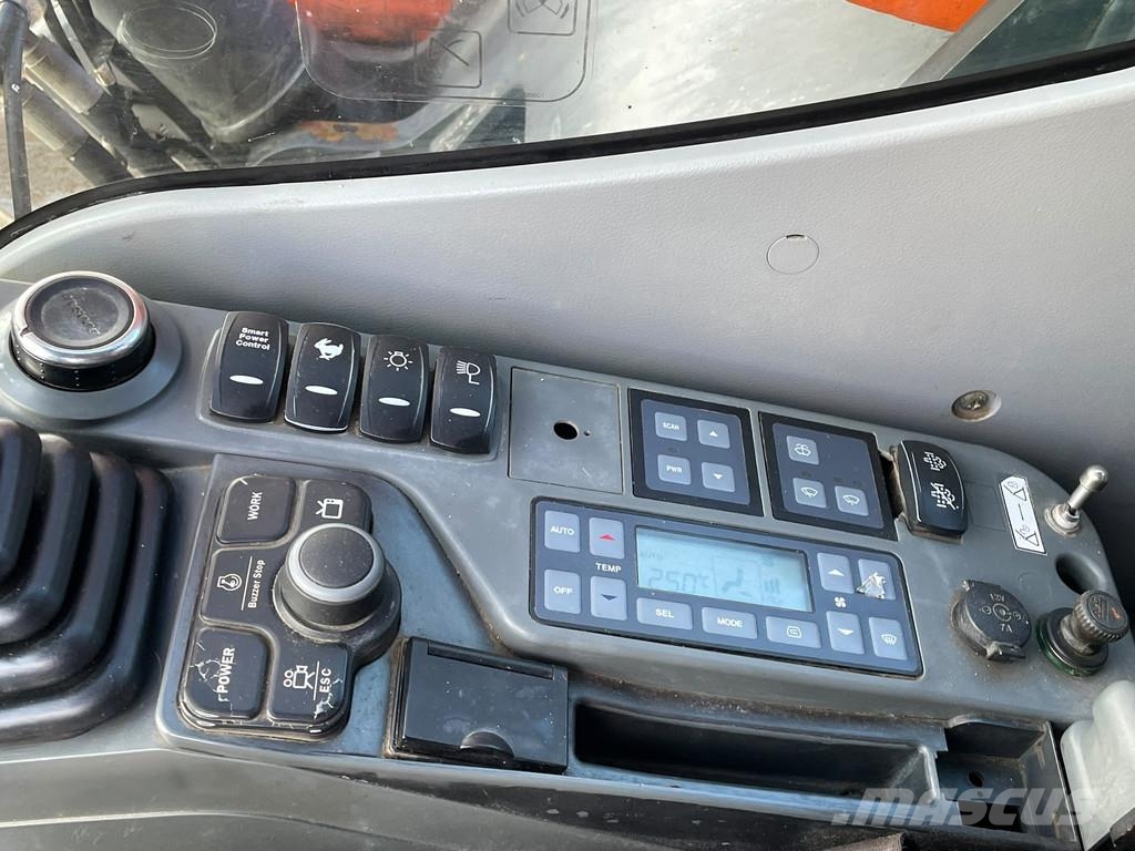 Doosan DX255LC-5 حفارات زحافة