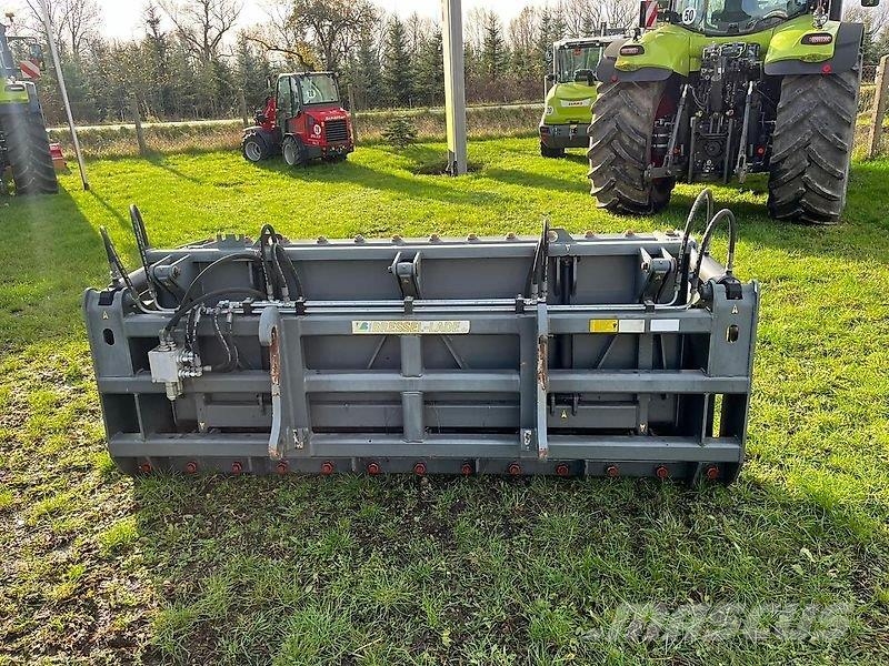 Bressel + Lade Dung- und Silagezange L Muud põllumajandusmasinad