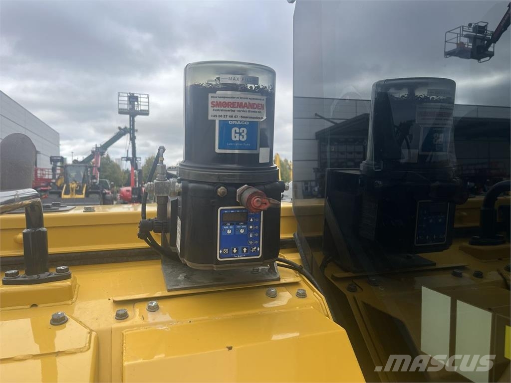 Komatsu PC88MR-11EO Wheeled excavators