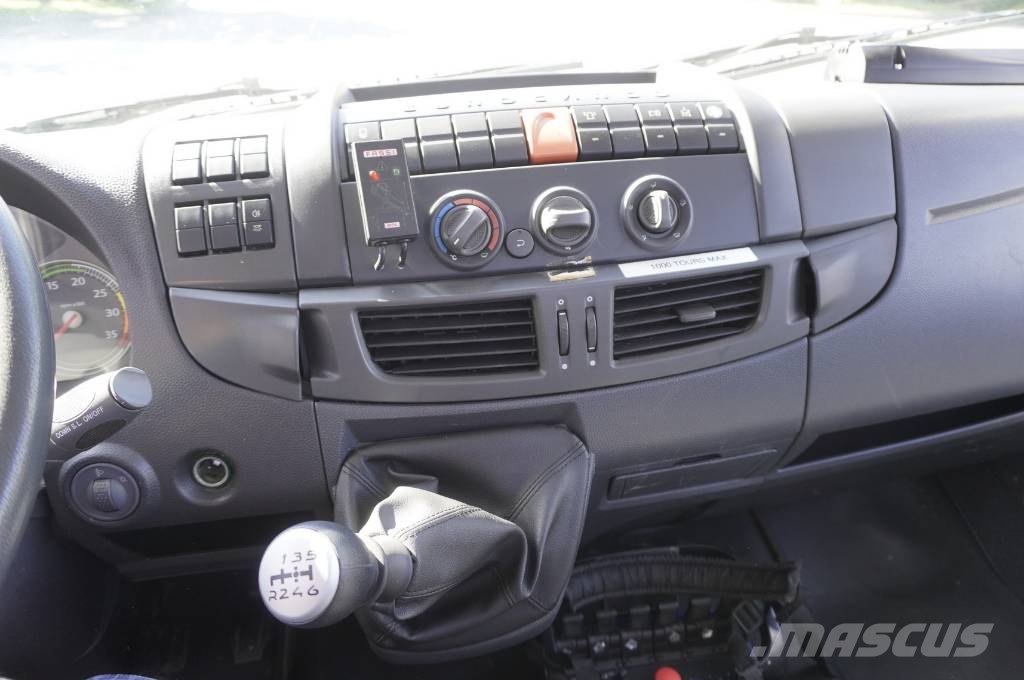 Iveco Eurocargo 160 E22K tipper / 60 tho. km!!! / Fassi Camiones bañeras basculantes o volquetes