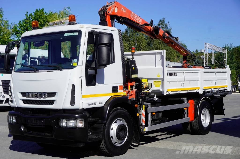 Iveco Eurocargo 160 E22K tipper / 60 tho. km!!! / Fassi Camiones bañeras basculantes o volquetes