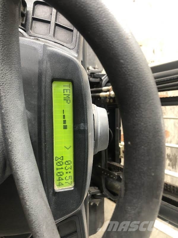 Yale GLP25VX LPG forklifts
