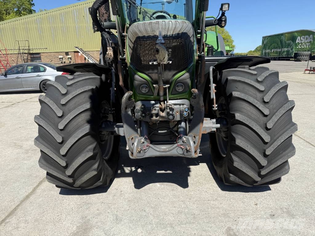 Fendt 718 Power Plus Traktory