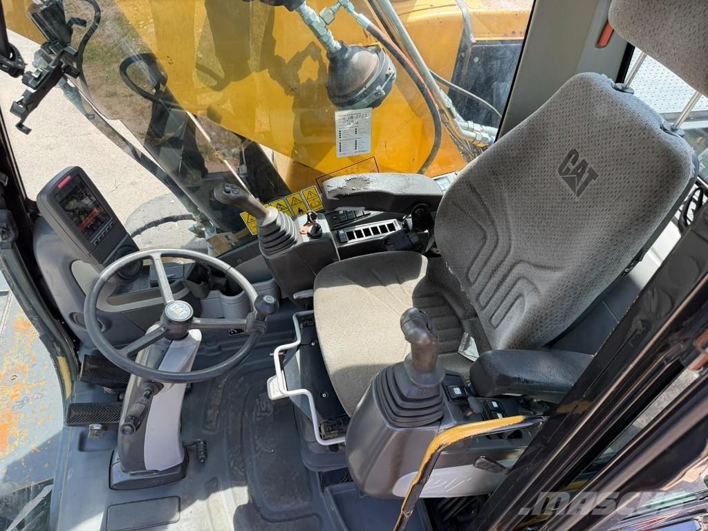 CAT M 318 D OVERSLAGKRAAN / MATERIAL HANDLER / UMSCHLA Manejadores de residuos industriales