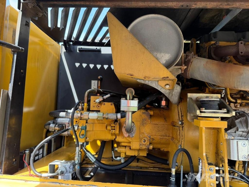 CAT M 318 D OVERSLAGKRAAN / MATERIAL HANDLER / UMSCHLA Manejadores de residuos industriales