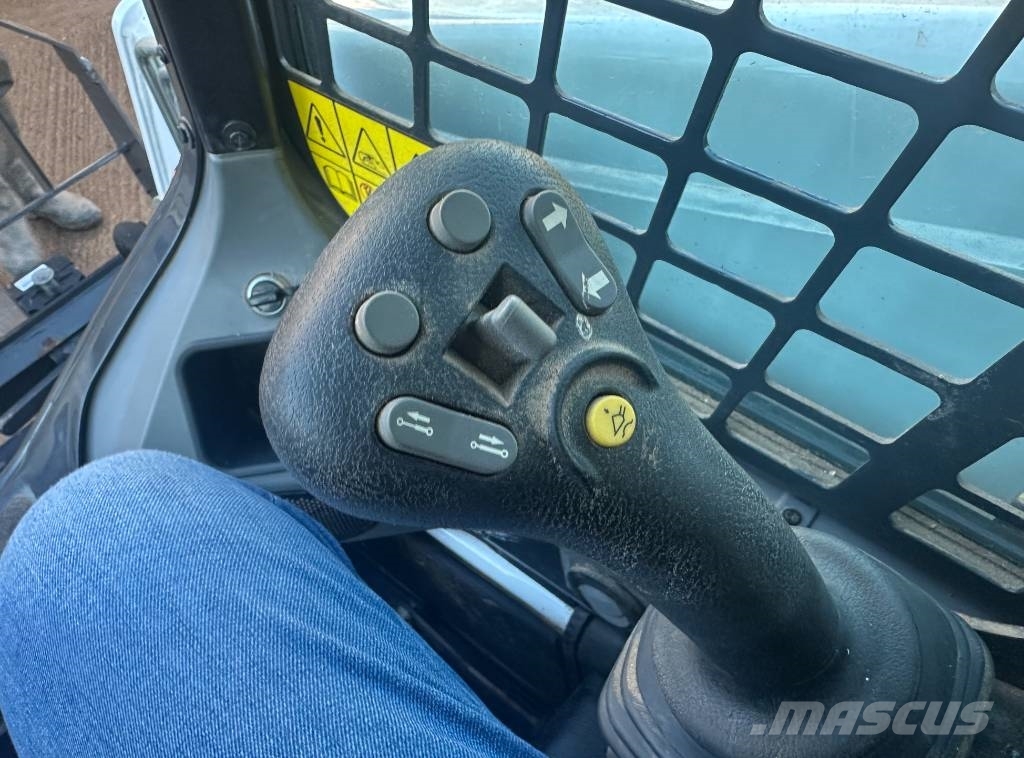 Bobcat T450 Skid steer loaders