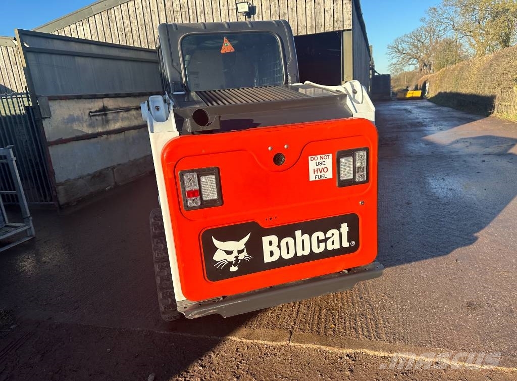 Bobcat T450 Skid steer loaders