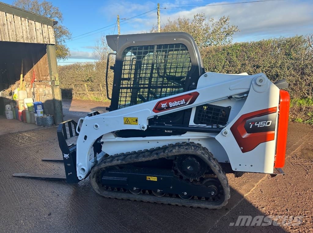 Bobcat T450 Skid steer loaders
