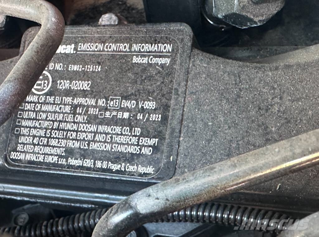 Bobcat T450 Skid steer loaders