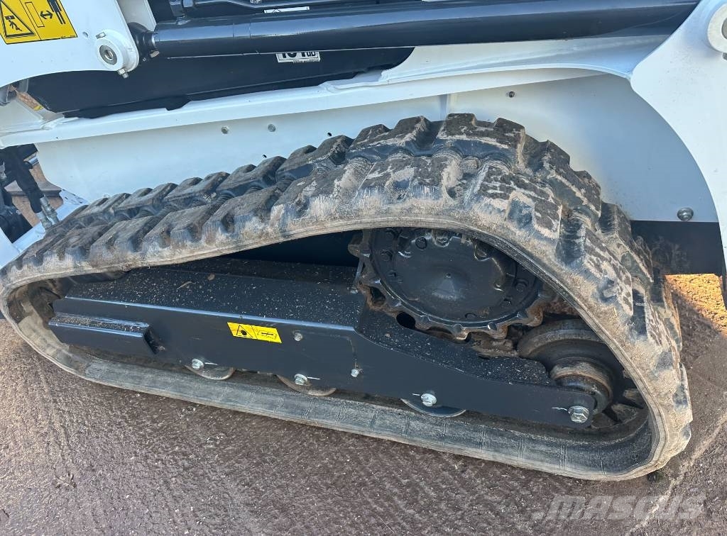 Bobcat T450 Skid steer loaders