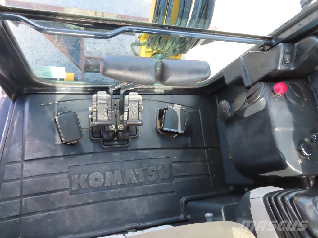 Komatsu PC 26 MR-3 小型挖掘机